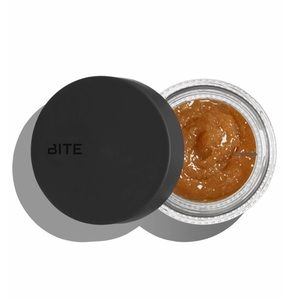 Bite beauty Agave lip scrub